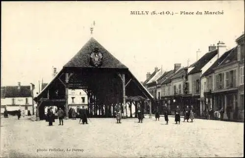 Ak Milly Essonne, Place du Marche