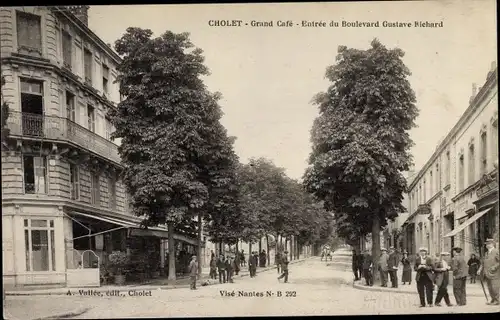 Ak Cholet Maine et Loire, Grand Café, Entrée du Boulevard Gustave Richard