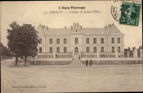 Ak Cholet Maine et Loire, Collège de Jeunes Filles