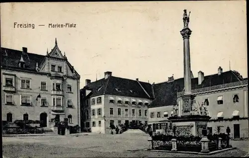 Ak Freising in Oberbayern, Marienplatz