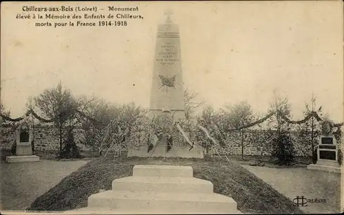 Ak Chilleurs aux Bois Loiret, Monument aux Morts