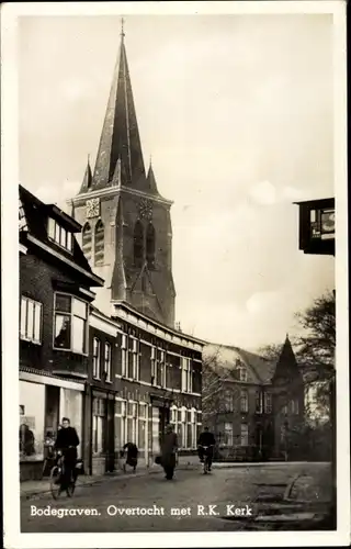 Ak Bodegraven Südholland, Overtocht met R. K. Kerk