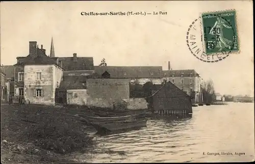 Ak Cheffes sur Sarthe Maine et Loire, Le Port