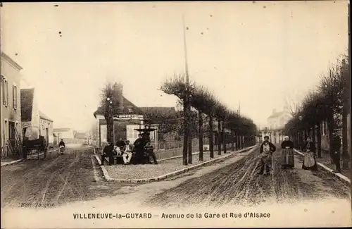Ak Villeneuve la Guyard Yonne, Avenue de la Gare, Rue d'Alsace