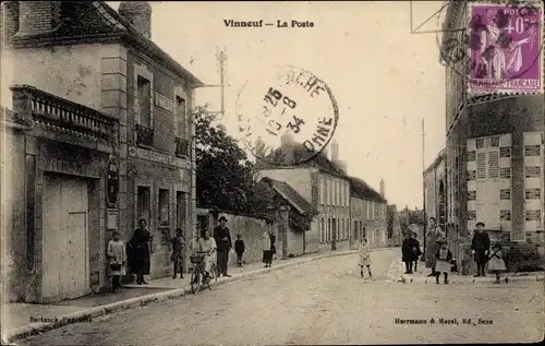 Ak Vinneuf Yonne, La Poste