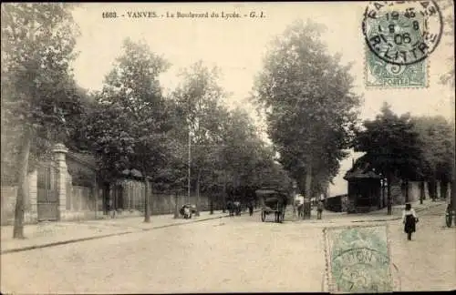 Ak Vanves Hauts de Seine, Le Boulevard du Lycee