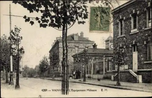 Ak Vanves Hauts de Seine, L'Equipement Militaire