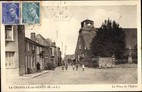 Ak La Chapelle-du-Genêt Maine et Loire, La Place de l'Eglise