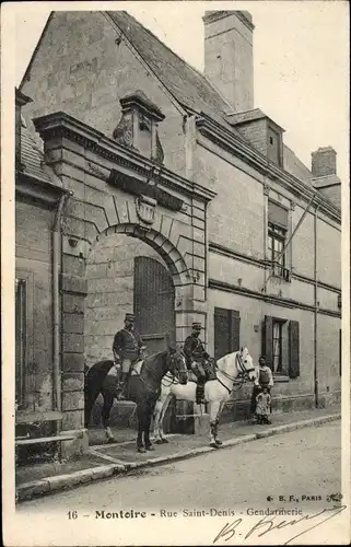 Ak Montoire Loir et Cher, Rue Saint Denis, Gendarmerie