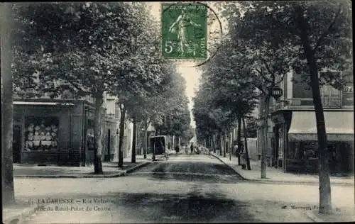 Ak La Garenne Colombes Hauts de Seine, Rue Voltaire prise du Rond Point du Centre