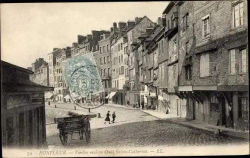 Ak Honfleur Calvados, Vieilles maison Quai Sainte Catherine
