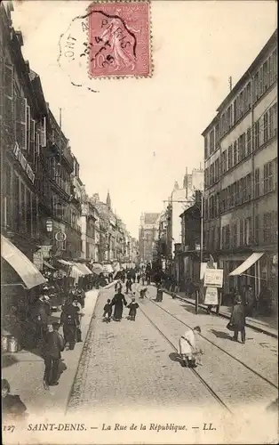 Ak Saint Denis Seine Saint Denis, La Rue de la Republique