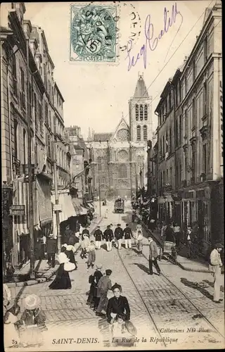 Ak Saint Denis Seine Saint Denis, La Rue de la Republique