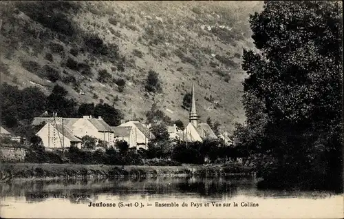 Ak Jeufosse Yvelines, Ensemble du Pays et Vue sur la Colline, clocher