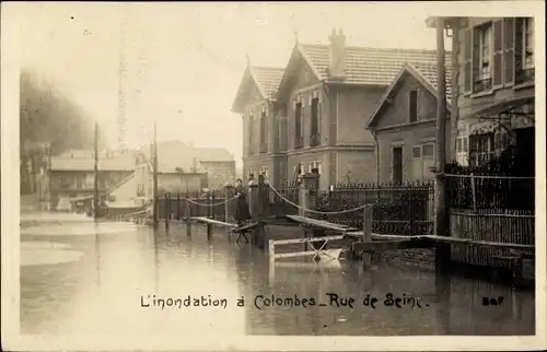 Ak Colombes Hauts de Seine, L'inondation, Rue de Seine