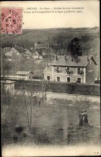 Ak Saclas Essonne, La Gare