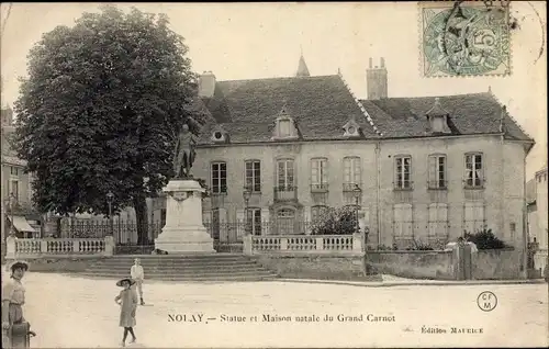 Ak Nolay Côte-d´Or, Statue et Maison natale du Grand Carnot