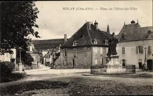 Ak Nolay Côte-d´Or, Place de l'Hotel de Ville