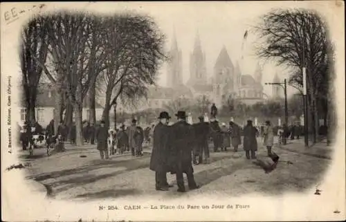 Ak Caen Calvados, La Place du Parc un Jour de Foire