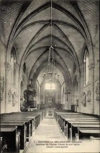 Ak Douvres-la-Délivrande Calvados, Interieur de l'Eglise, Choeur du XIVe siecle, Chaire remarquable