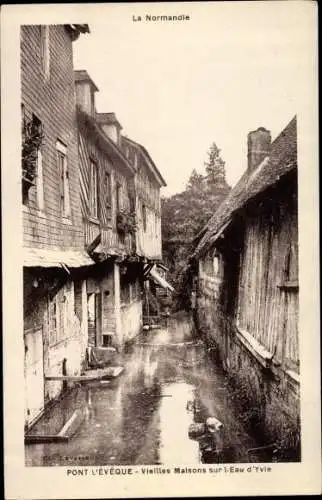 Ak Pont l'Évêque Calvados, JVieilles Maisons sur l'eau d'Yvie