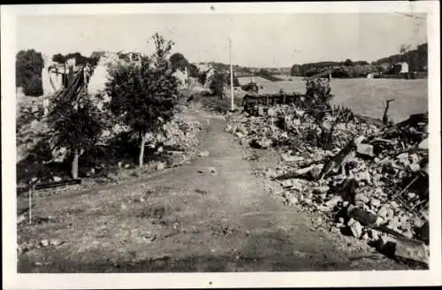 Ak Conflans fin d´Oise, Quai de fin d'Oise au fond le Pont de Saint Germain, Zerstörung