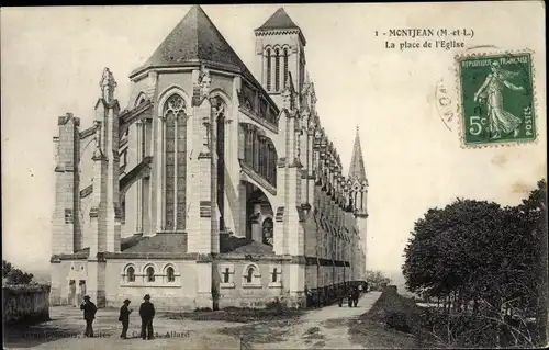 Ak Montjean Maine et Loire, La place de l'Eglise