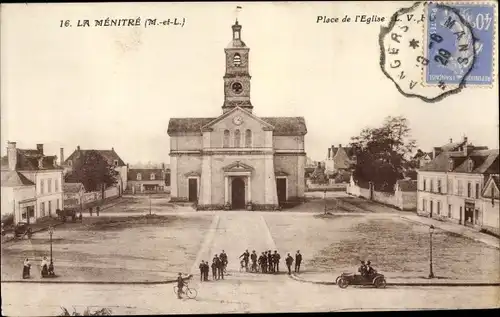 Ak La Menitre Maine et Loire, Place de l'Eglise