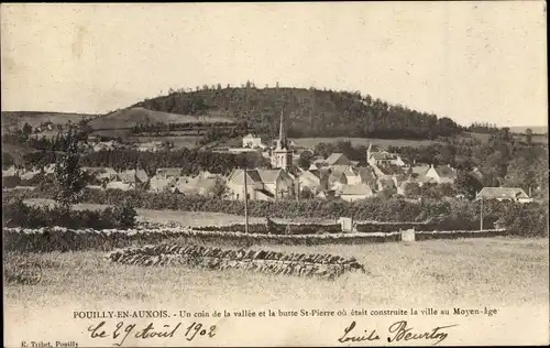 Ak Pouilly-en-Auxois Côte-d’Or, Un coin de la vallee et la butte St Pierre