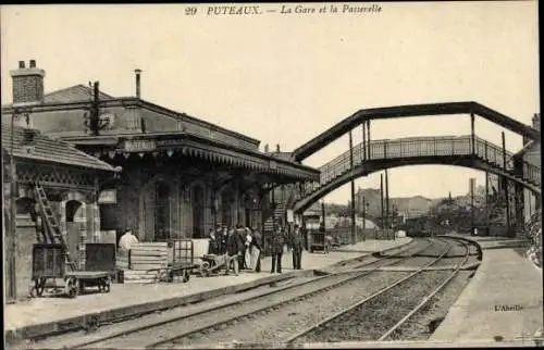 Ak Puteaux Hauts de Seine, La Gare, La Passerelle