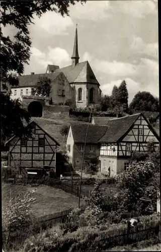 Ak Hirschfeld Reinsberg Sachsen, Blick zur Kirche, Fachwerkhäuser