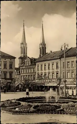 Ak Oelsnitz im Vogtland, Ernst Thälmann Platz, Kirche