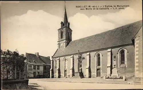 Ak Noellet Maine et Loire, l'Église, le Monument aux Morts et le Calvaire