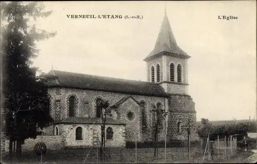 Ak Verneuil-l’Étang Seine et Marne, Eglise, vue générale