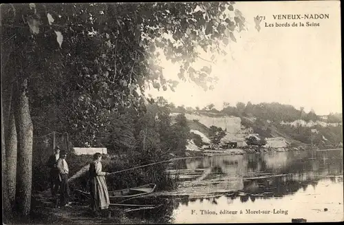 Ak Veneux-les-Sablons Seine et Marne, Les bords de la Seine, pêcheuse