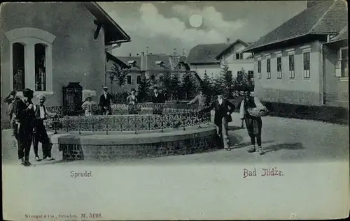 Mondschein Ak Ilidža Bad Ilidze Bosnien Herzegowina, Sprudel, Brunnen, Anwohner in Tracht
