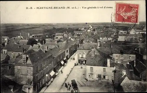 Ak Martigné Briand Maine et Loire, Vue générale à vol d'oiseau