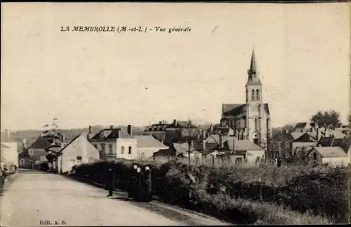 Ak La Membrolle sur Choisille Maine et Loire, Gesamtansicht mit Kirche