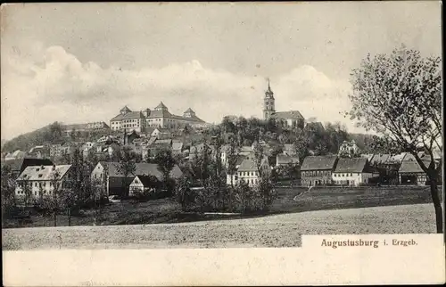 Ak Augustusburg im Erzgebirge, Totale mit Schloss