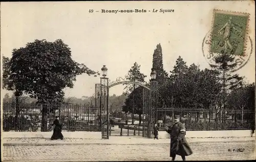 Ak Rosny sous Bois Seine Saint Denis, Le Square