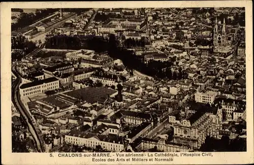 Ak Châlons-sur-Marne Châlons-en-Champagne Marne, Vue aerienne, la cathedrale, l'Hospice civil