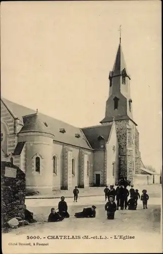 Ak Chatelais Maine et Loire, Eglise, vue générale