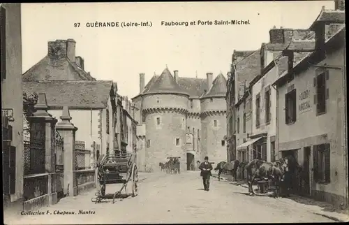 Ak Guérande Loire Atlantique, Faubourg et Porte Saint Michel