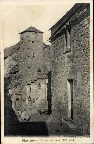 Ak Flavigny sur Ozerain Cote d'Or, Un coin de rue du XIIIe siecle