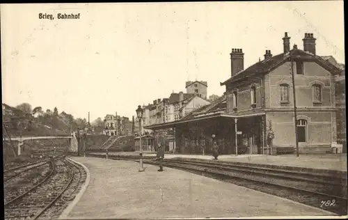 Ak Briey Meurthe et Moselle, Bahnhof