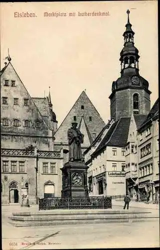 Ak Lutherstadt Eisleben, Marktplatz, Lutherdenkmal