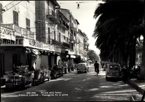 Ak Finale Marina Finale Ligure Liguria Italien, Passeggiate fra le palma