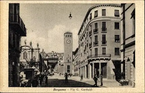 Ak Bergamo Alta Lombardia, Via G. Garibaldi