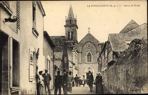 Ak La Possonnière Maine-et-Loire, Sortie de Messe