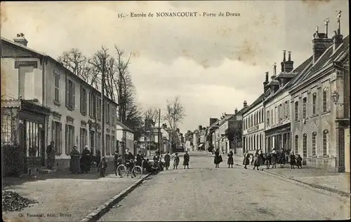 Ak Nonancourt Eure, Straßenpartie